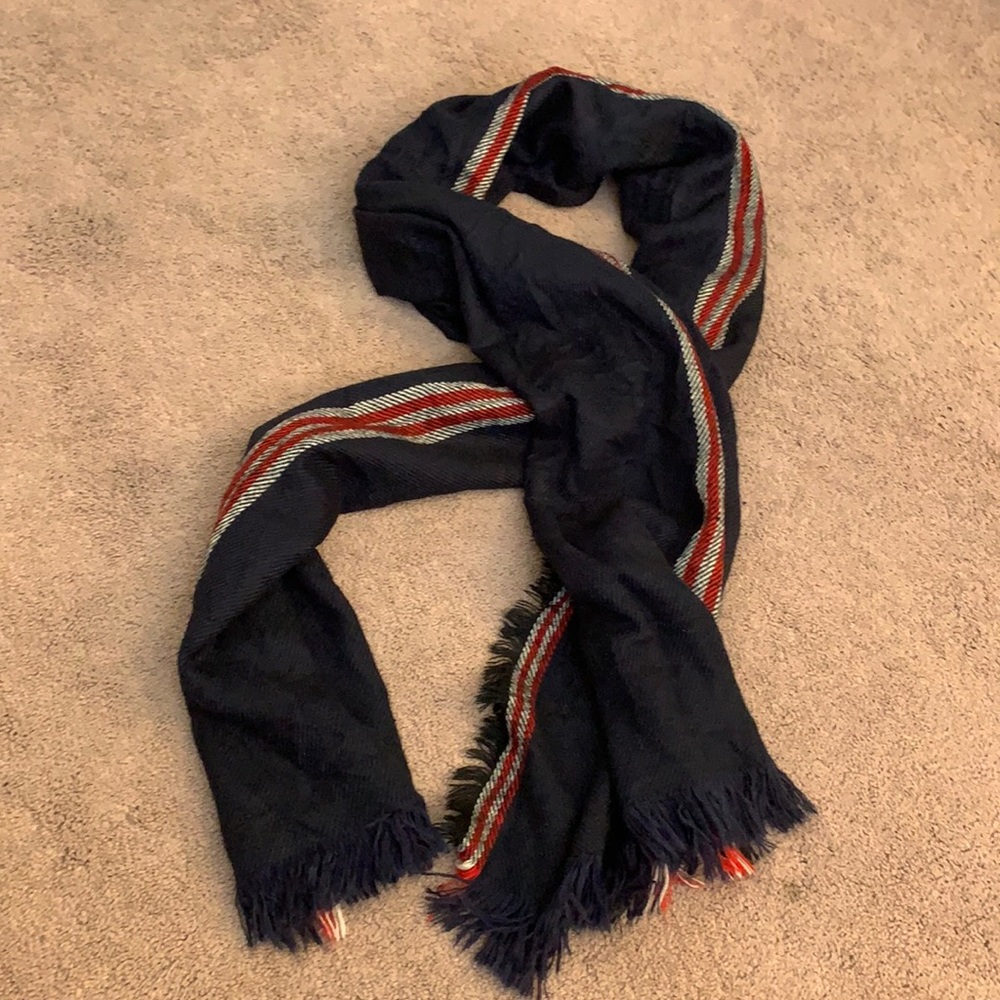 Aldo Scarf